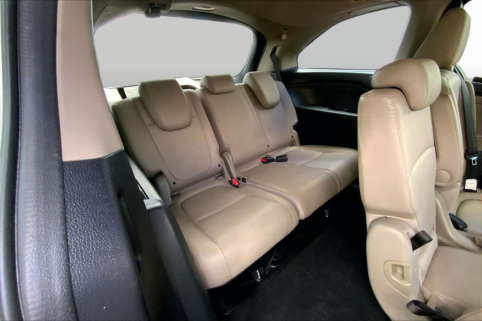 2024 Honda Odyssey EX-L - Photo 20