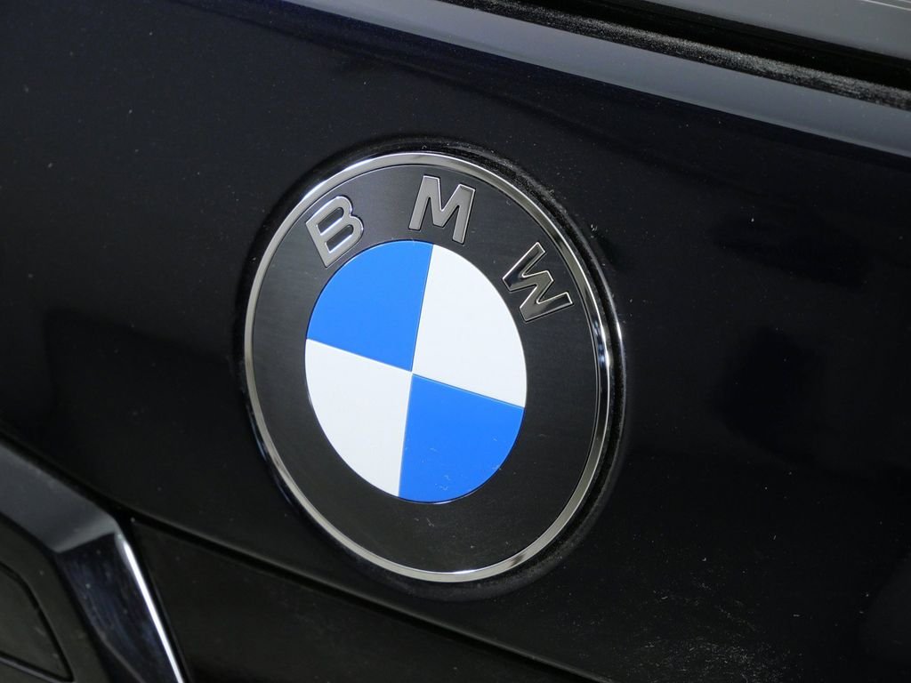New 2027 Carbon Black Metallic BMW  image 11