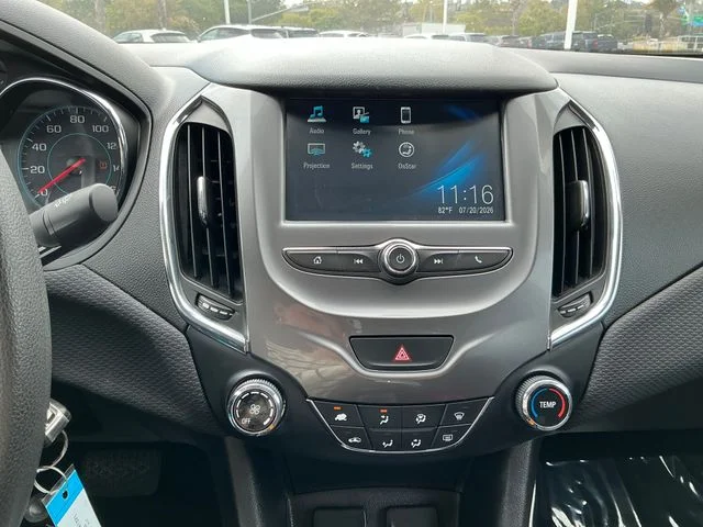 Used 2018 White Chevrolet LT image 25