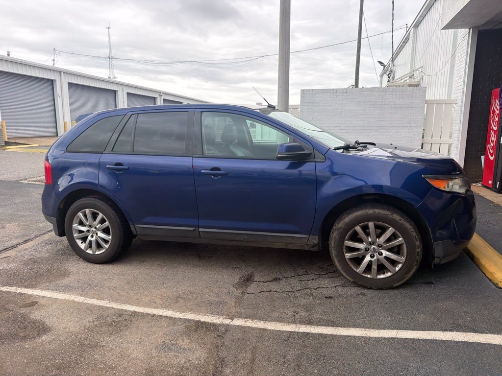 Used 2013 Blue Ford SEL image 14