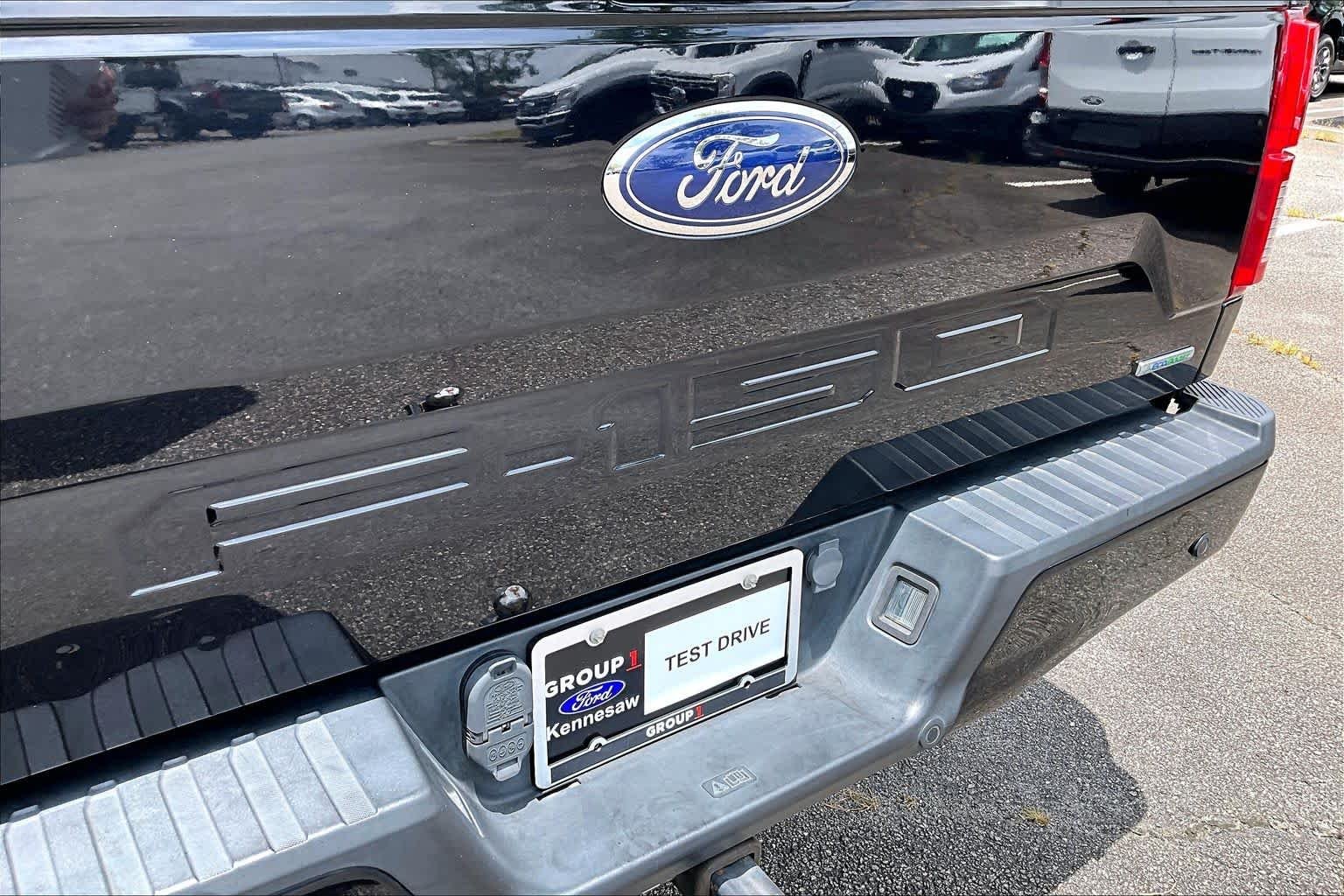 Used 2019 Agate Black Ford LARIAT image 31