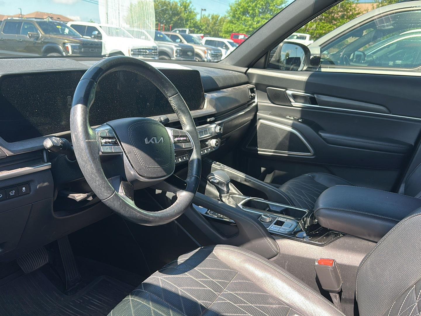 Used 2023 Gravity Gray Kia EX X-Line image 2