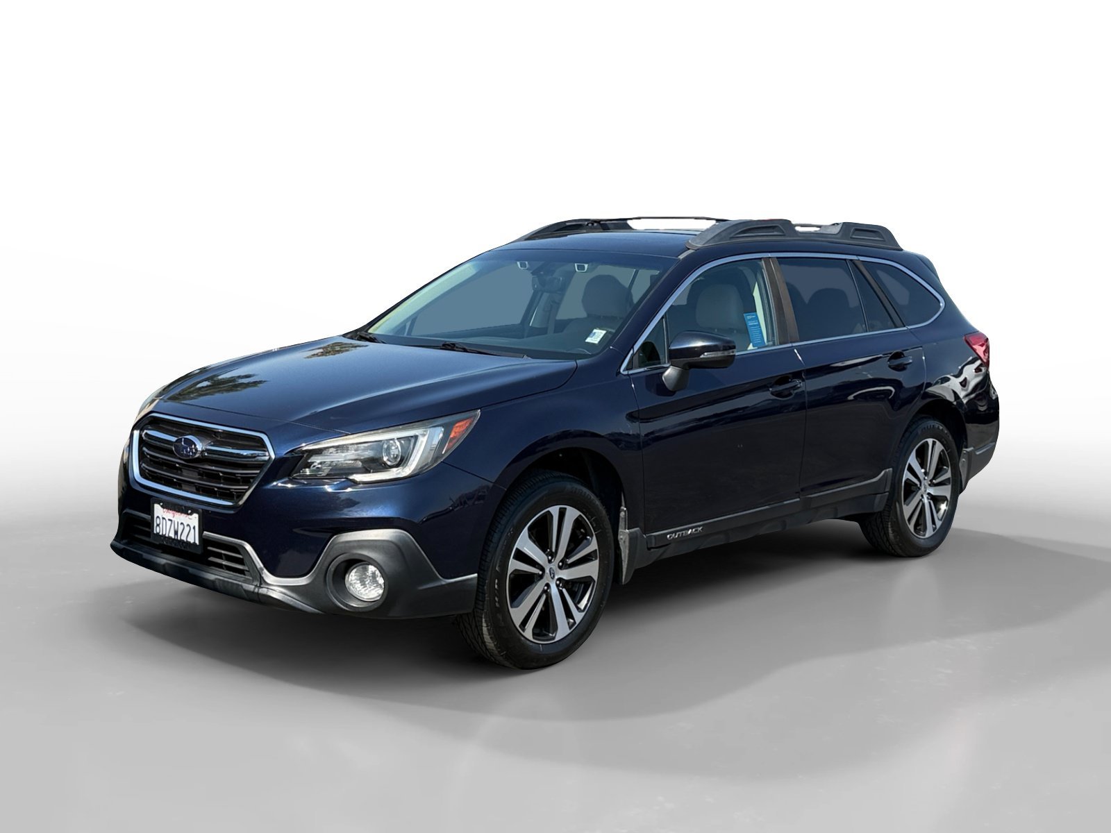 Used 2018 Dark Blue Pearl Subaru 2.5i image 1