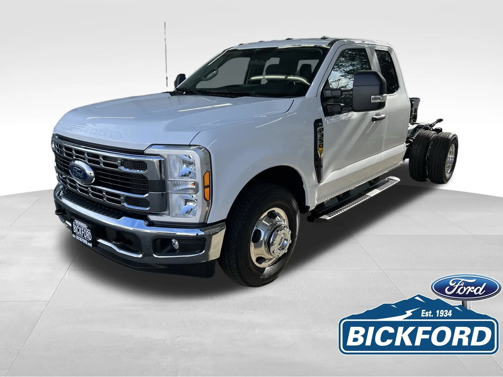 2026 Ford F-350 XL SuperCab 168-In DRW's photo