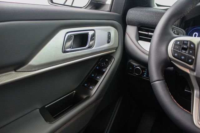 New 2027 Agate Black Metallic Ford Active image 19