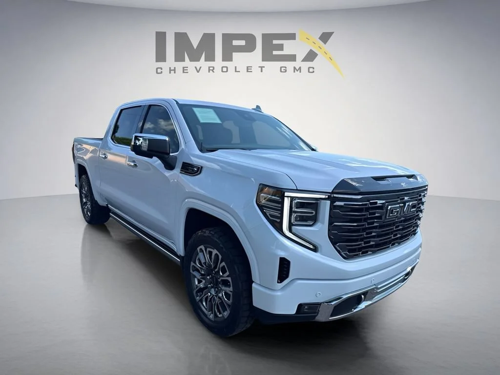 Used 2026 Glacier White Tricoat GMC Denali Ultimate image 4