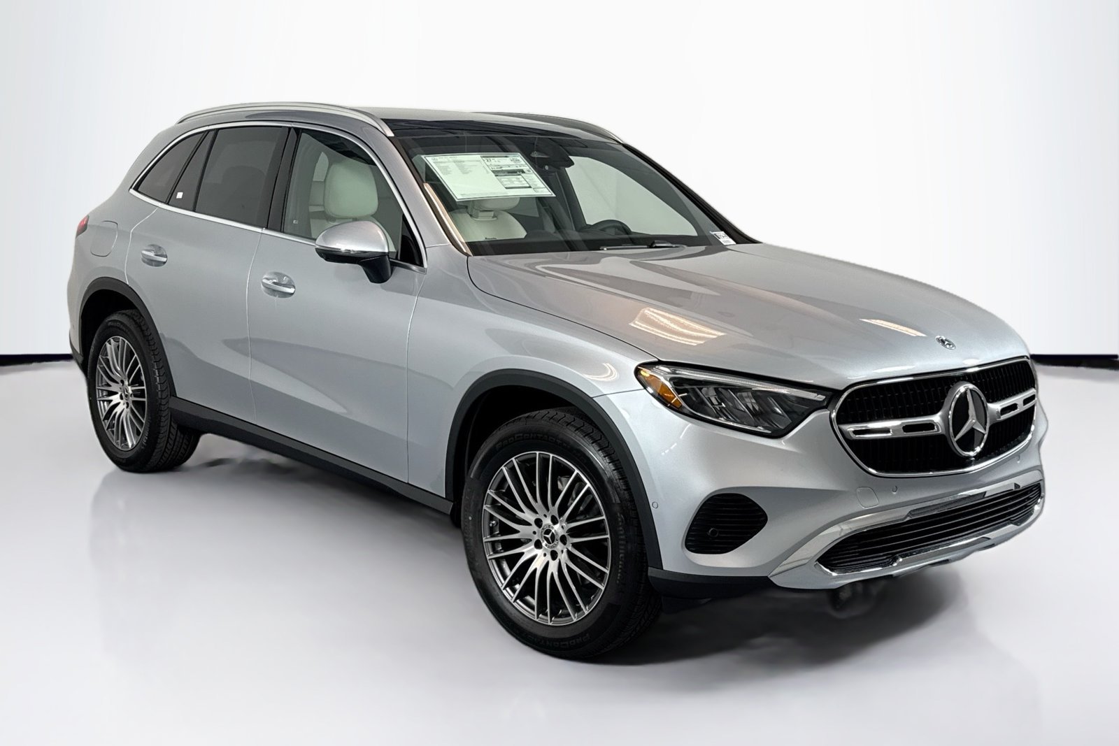 New 2026 Cirrus Silver Metallic Mercedes-Benz GLC 300 image 3