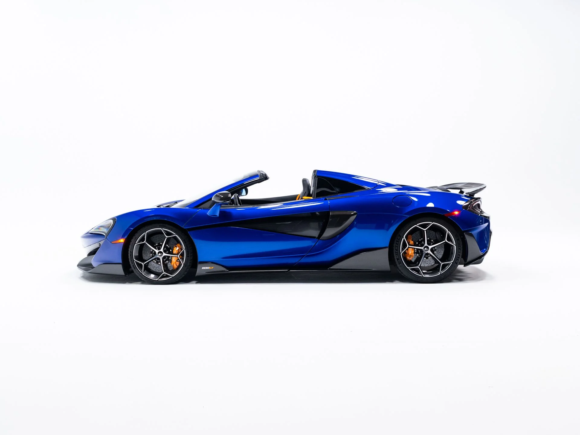 Used 2020 Burton Blue McLaren Spider image 3