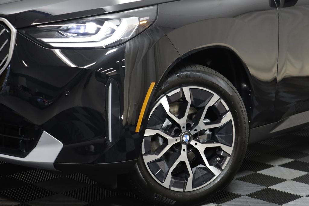 New 2026 Black Sapphire Metallic BMW 30 xDrive image 4