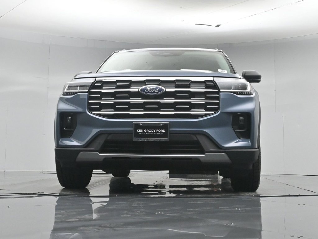 New 2026 Vapor Blue Metallic Ford Active image 50