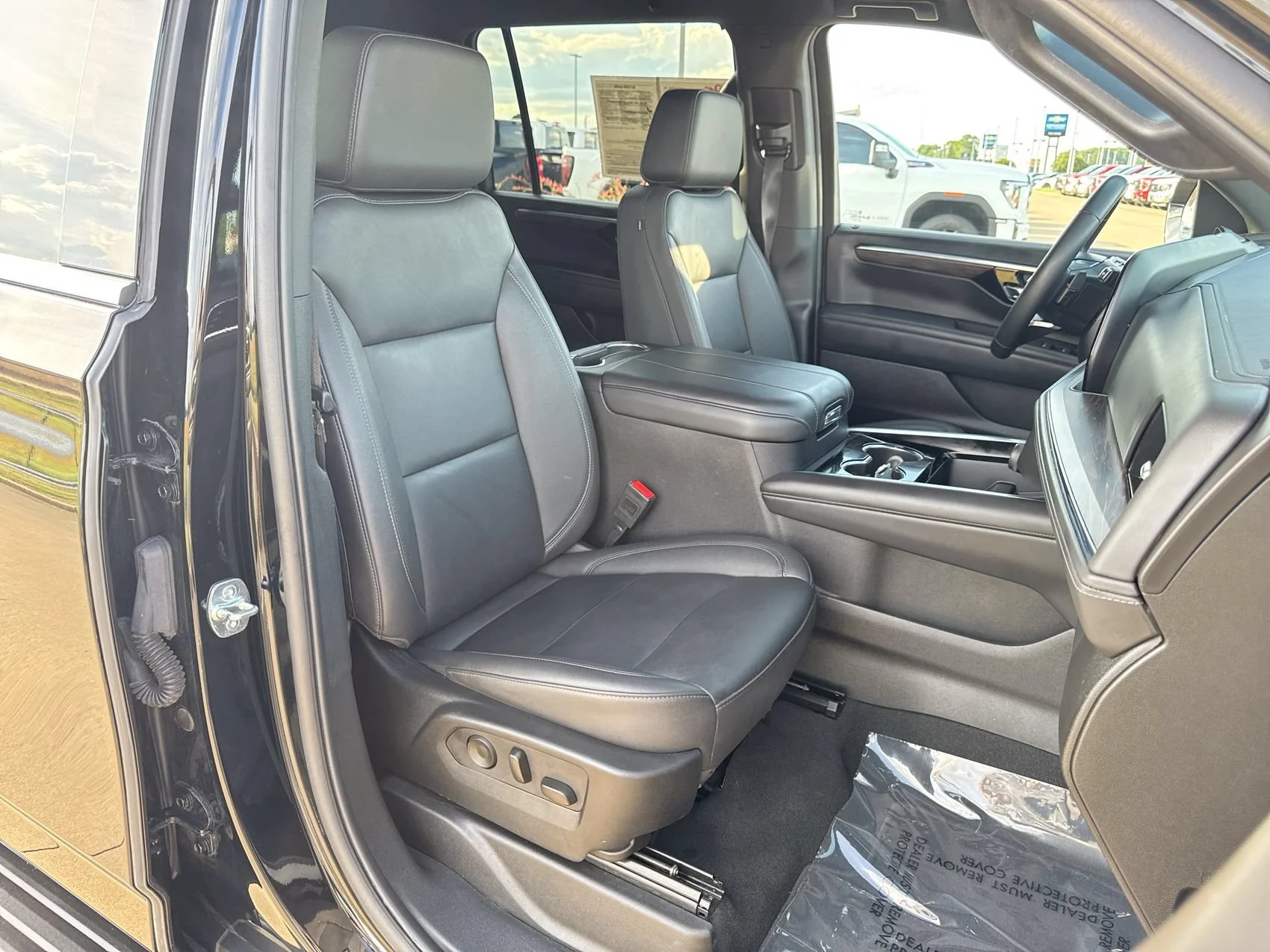 Used 2025 Black Chevrolet LT image 25