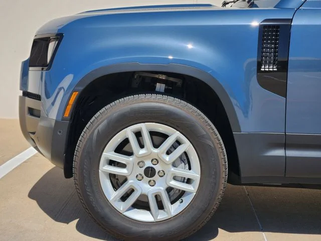 Used 2026 Blue Land Rover S image 9
