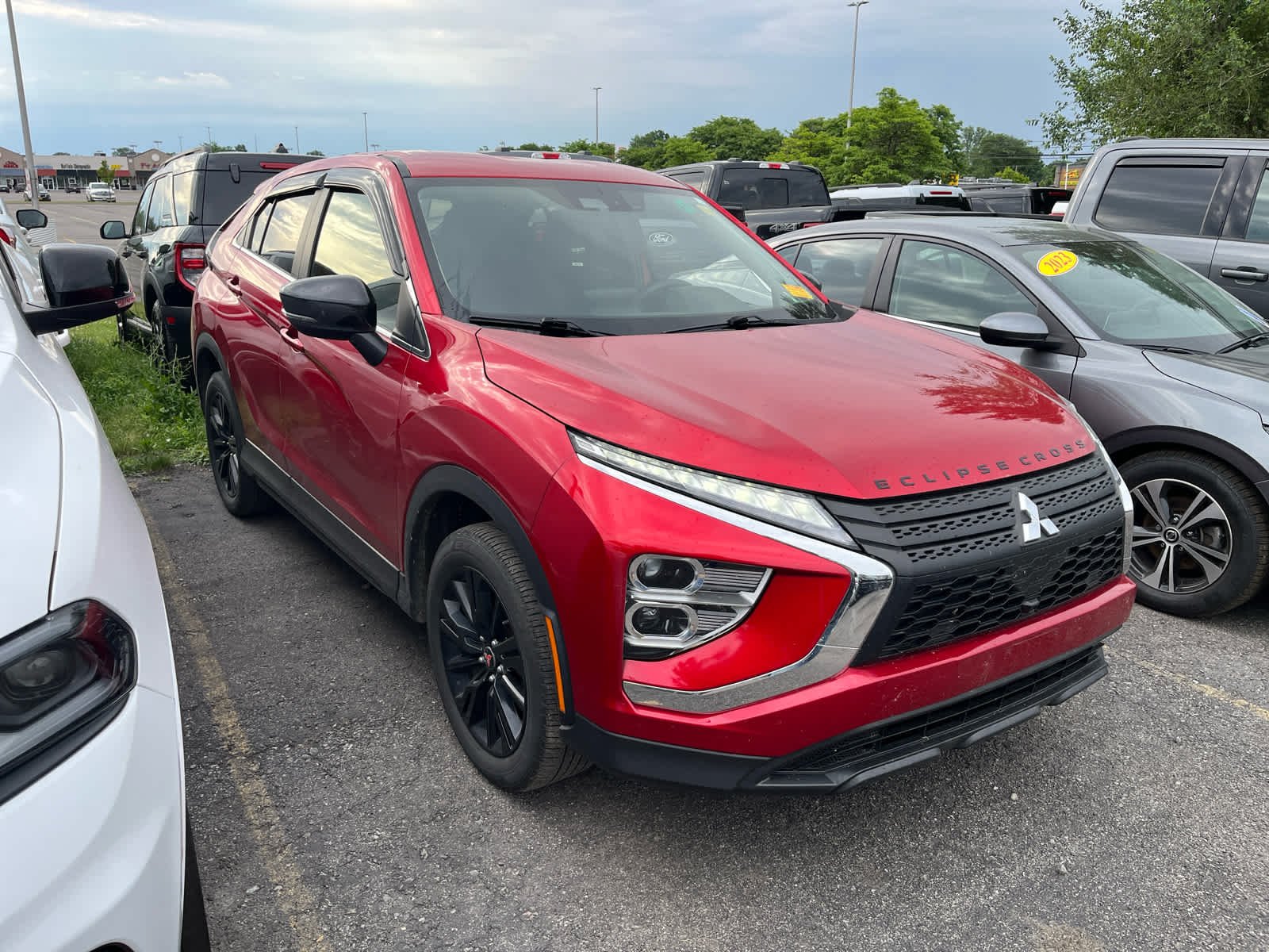 Used 2024 Red Diamond Mitsubishi LE image 2