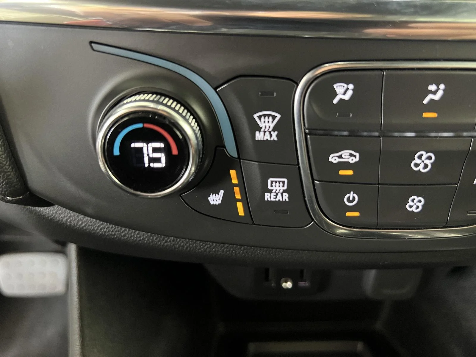 Used 2023 Sterling Gray Metallic Chevrolet LT Cloth image 16