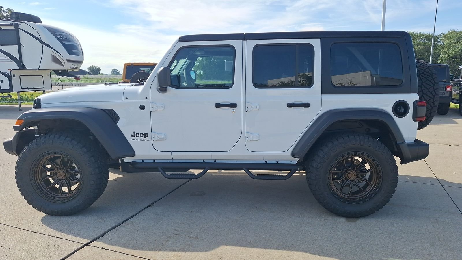 New 2026 Bright White Clearcoat Jeep Sport S image 7
