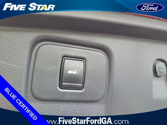 Used 2021 Red Nissan SL image 13