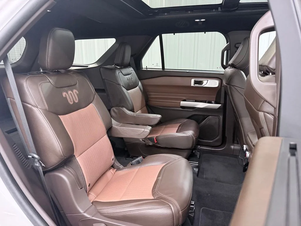 Used 2023 White Metallic Ford King Ranch image 43