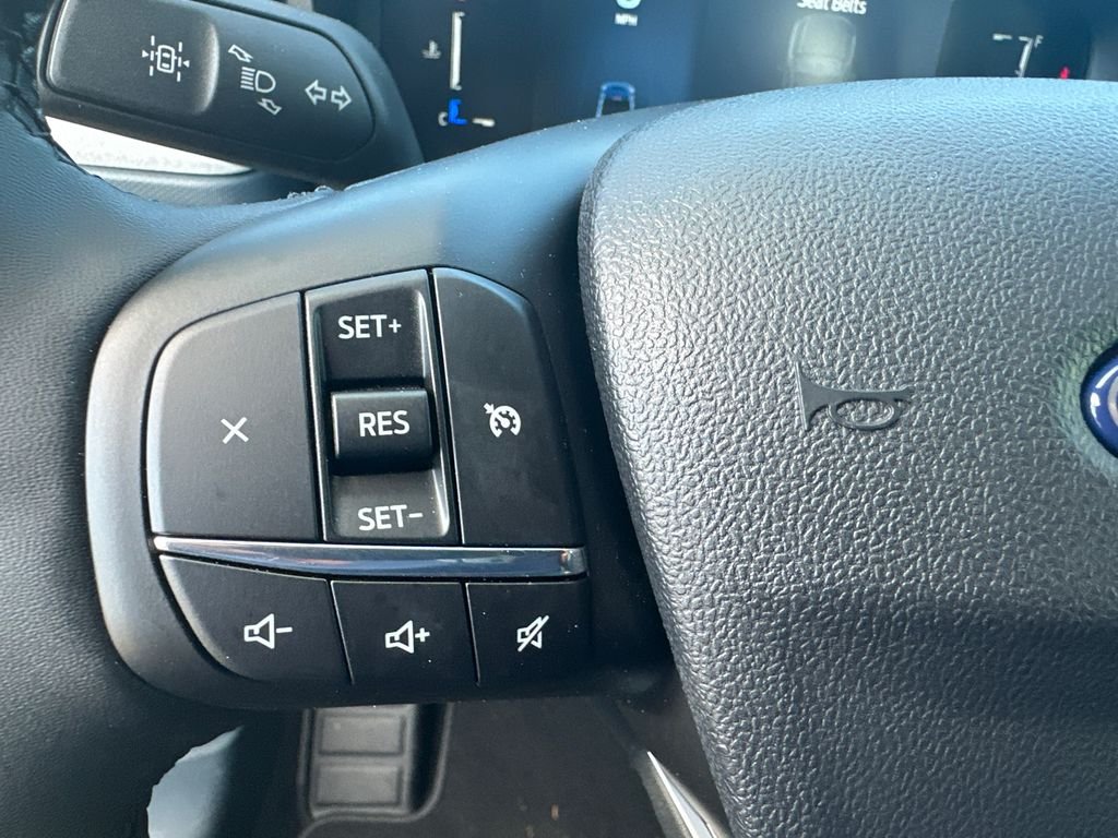 New 2025 Desert Sand Ford XLT image 24