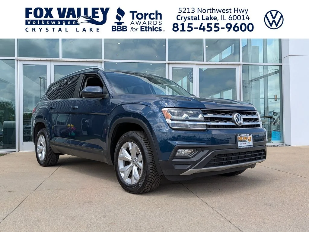 Used 2019 Blue Volkswagen 3.6L V6 SE image 1