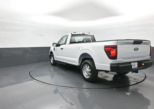 New 2026 Oxford White Ford XL image 5