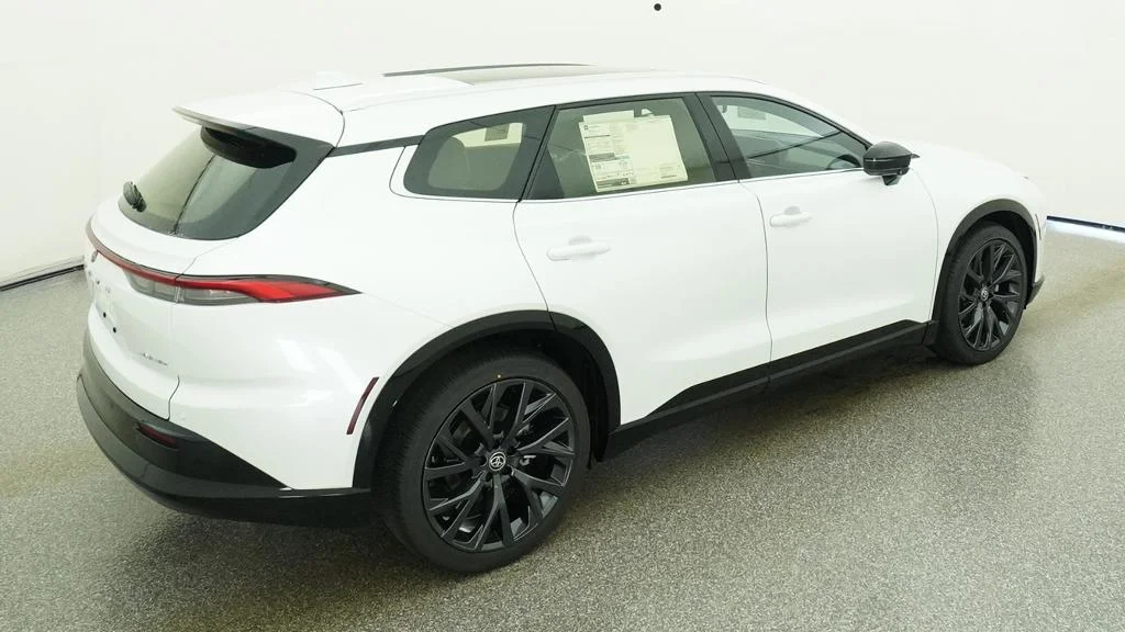 New 2026 Oxygen White Toyota Limited image 18