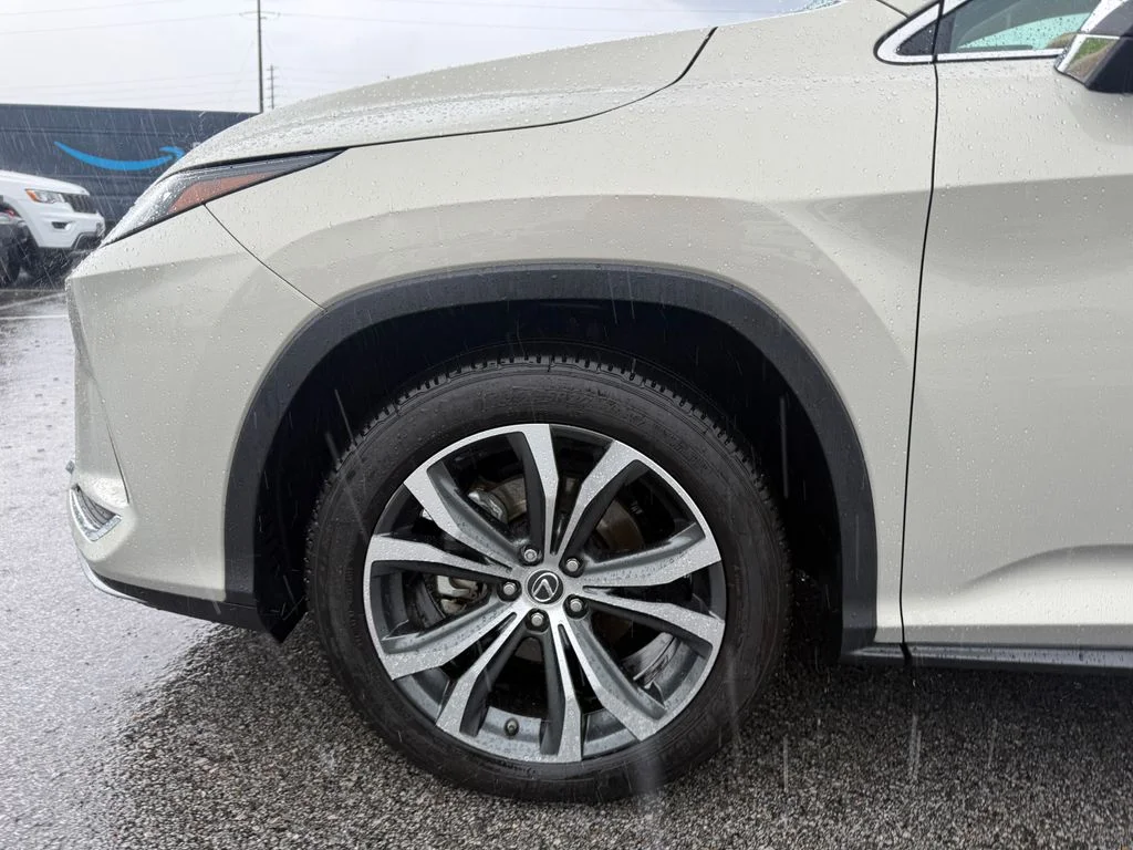 Used 2020 Beige Lexus 450h image 21