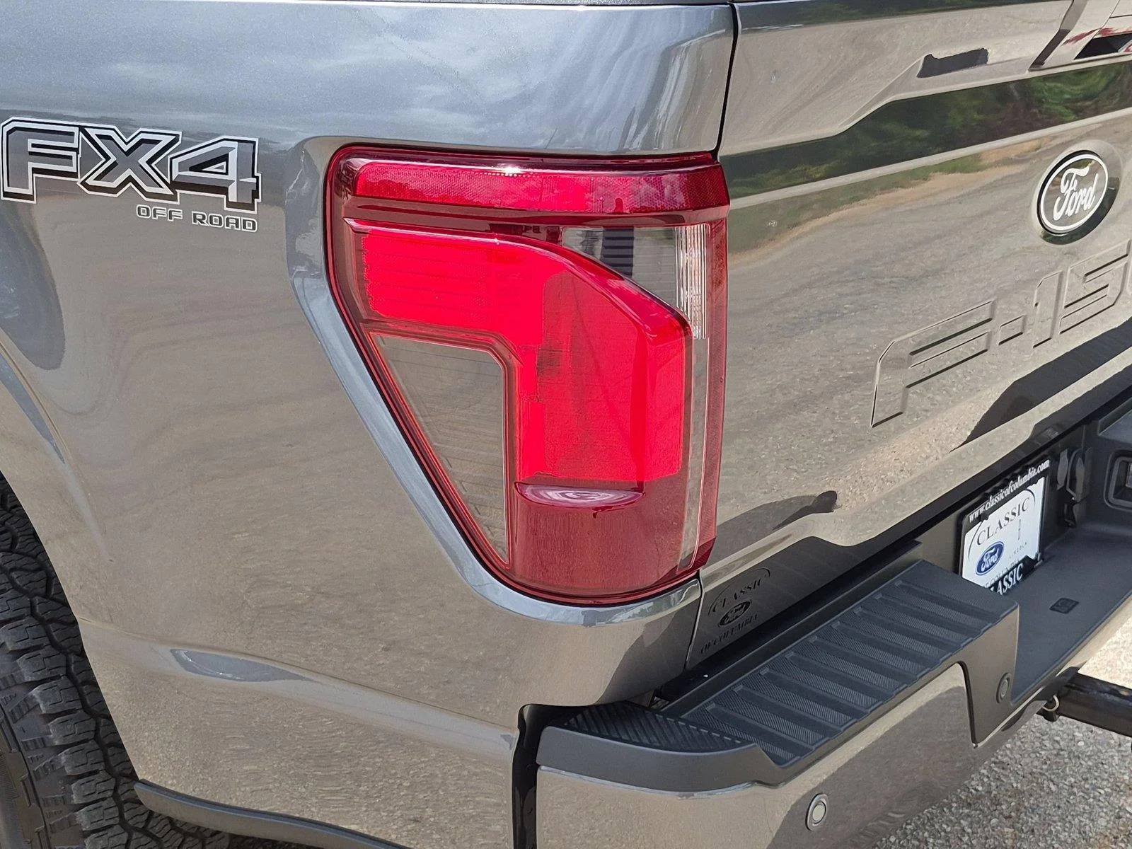 Used 2026 Carbonized Gray Metallic Ford XLT image 11