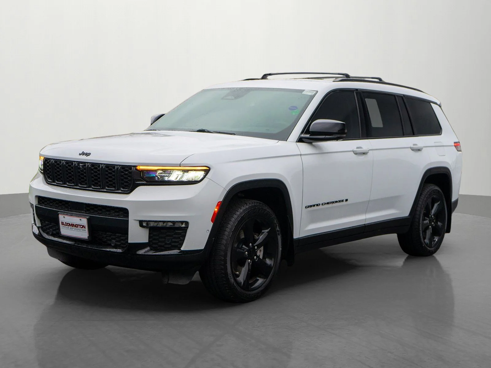 Used 2023 Bright White Clearcoat Jeep Limited image 3