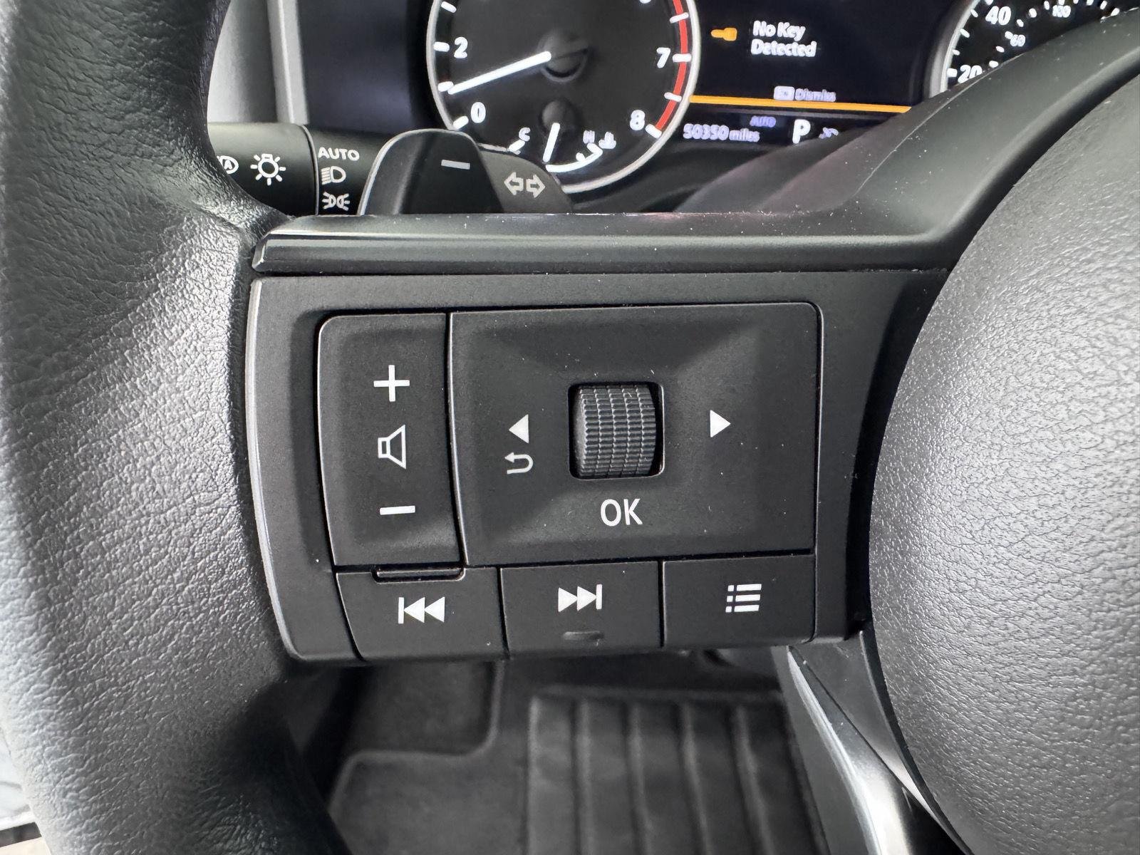 2024 Nissan Rogue SV - Photo 18