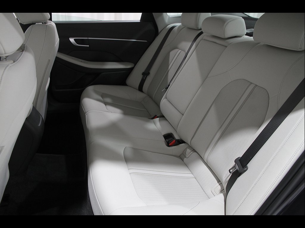 2025 Hyundai Sonata SEL - Photo 18