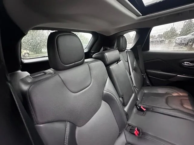 Used 2021 Black Jeep Limited image 9