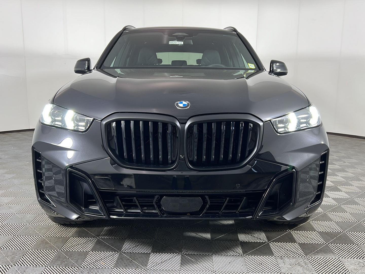 New 2026 Black Sapphire Metallic BMW xDrive40i image 18