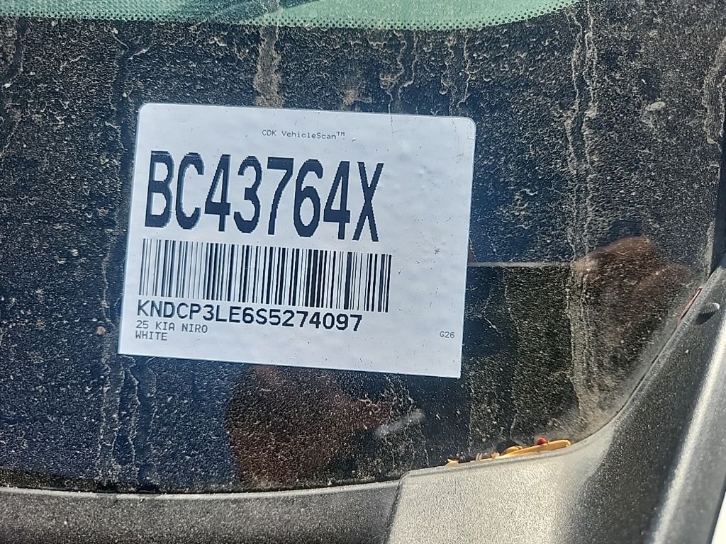 Used 2025 White Kia LX image 5