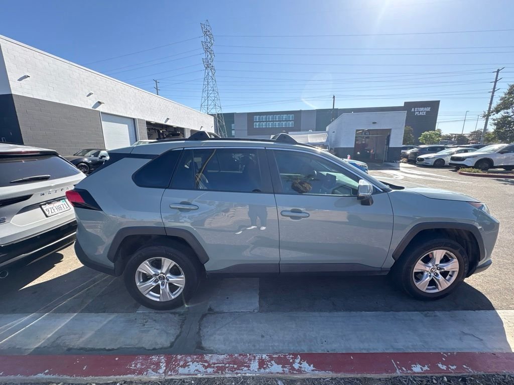 Used 2020 Lunar Toyota XLE image 6