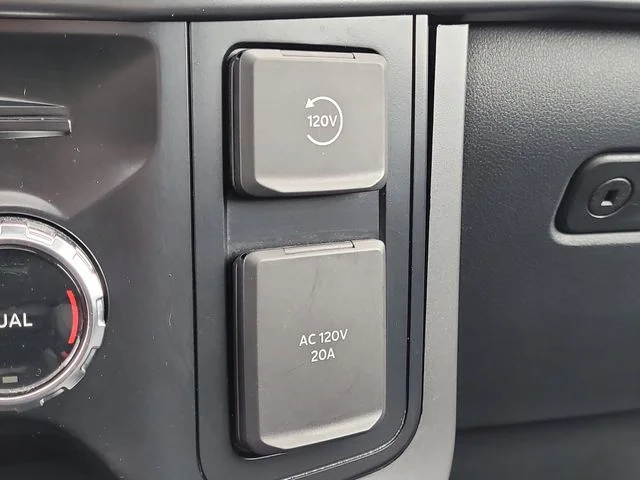 Used 2024 White Ford XLT image 27