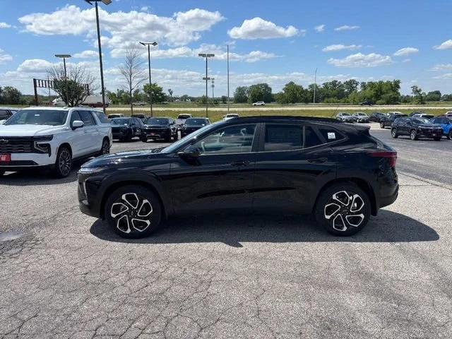 New 2026 Mosaic Black Metallic Chevrolet 2RS image 2