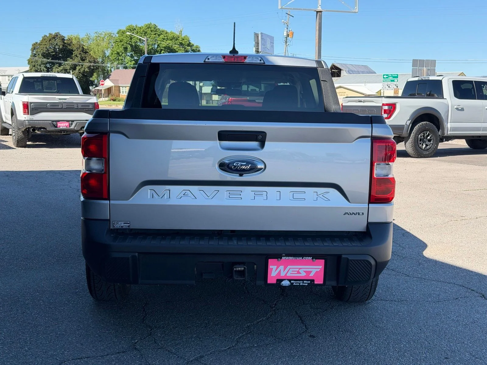 Used 2022 Silver Ford XLT image 8