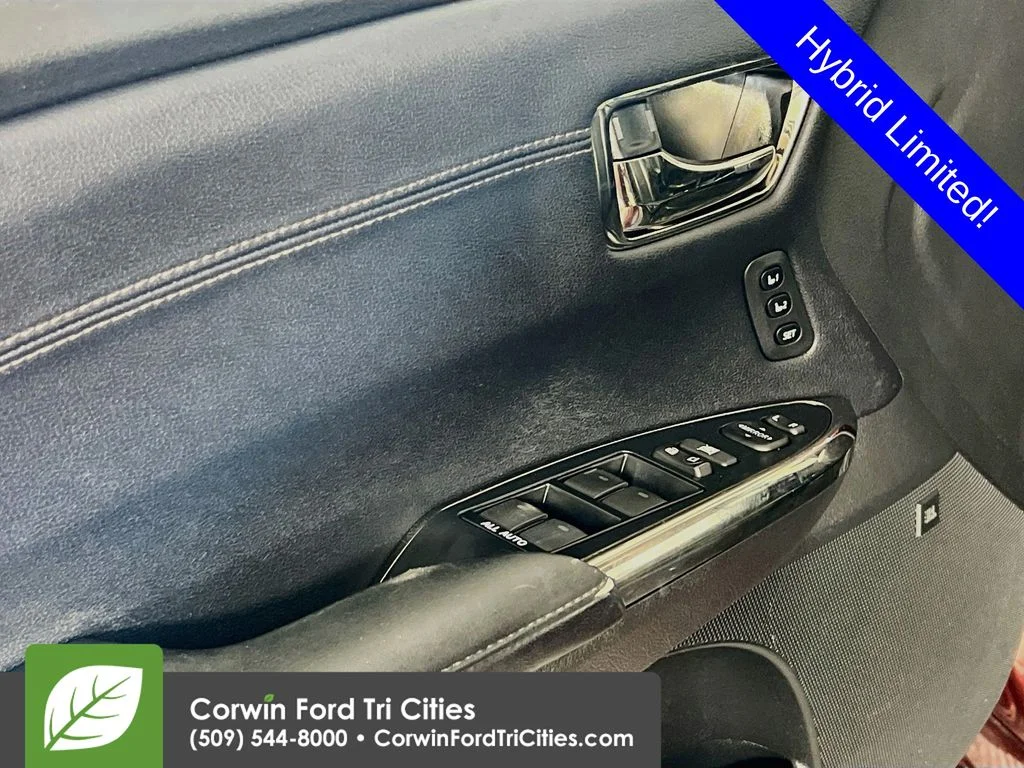 Used 2017 Red Toyota Limited image 12