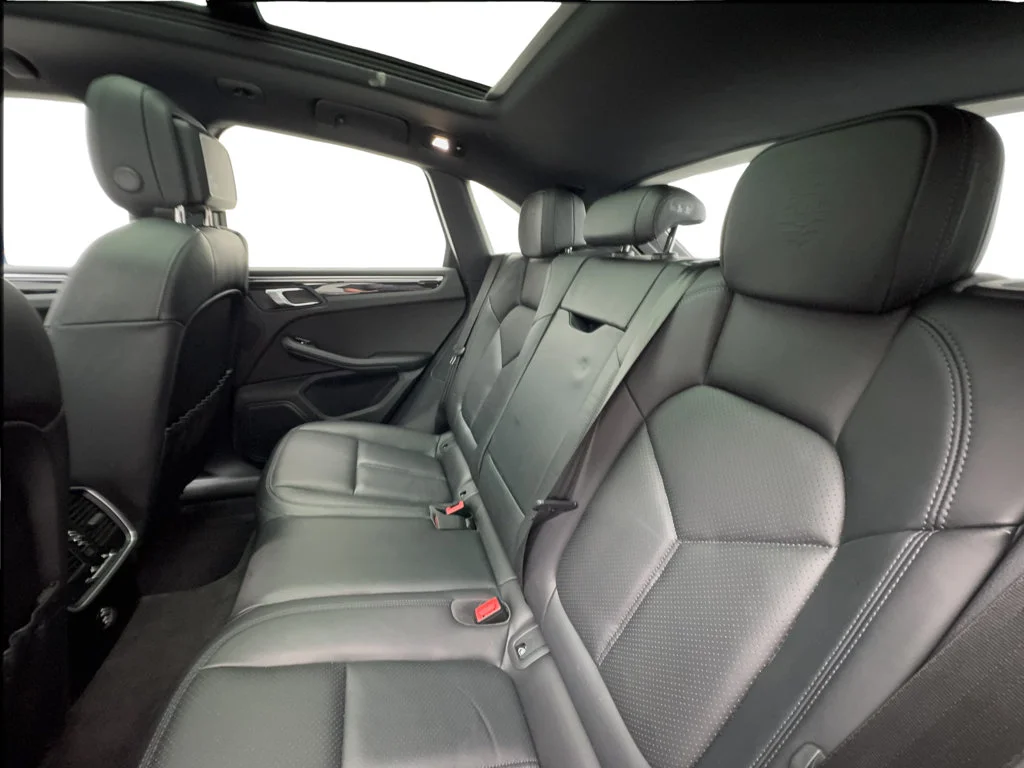 Used 2023 White Porsche Base image 26