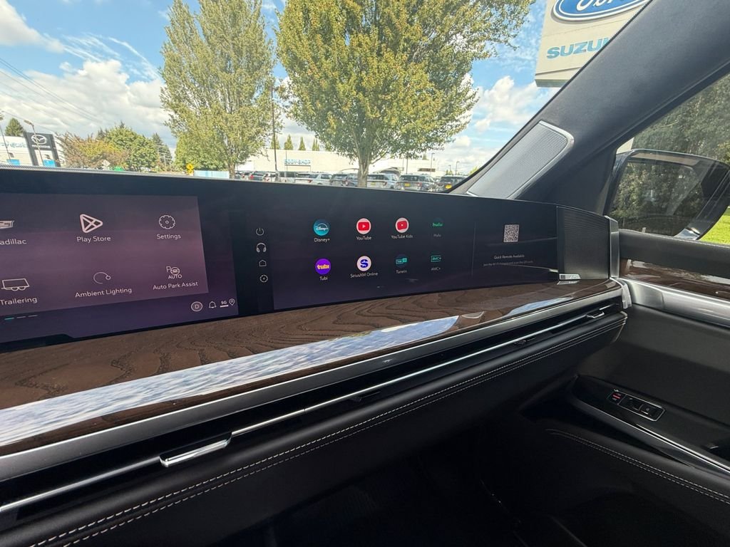 Used 2025 Black Cadillac Sport Platinum image 20