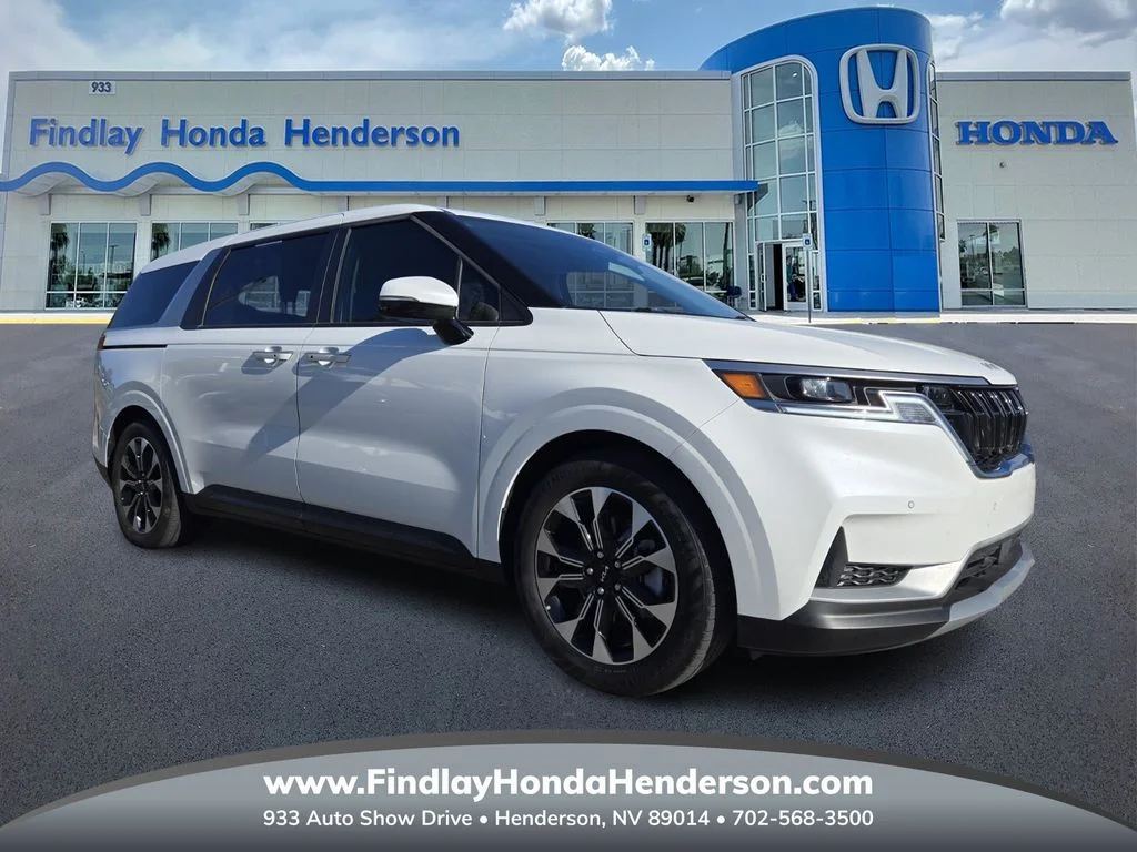 2024 Kia Sedona EX's photo