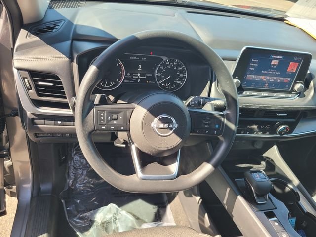 Used 2024 Gray Nissan SV image 30
