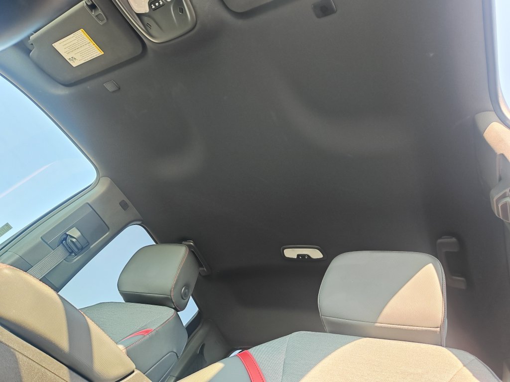 Used 2023 Black Chevrolet Z71 image 24