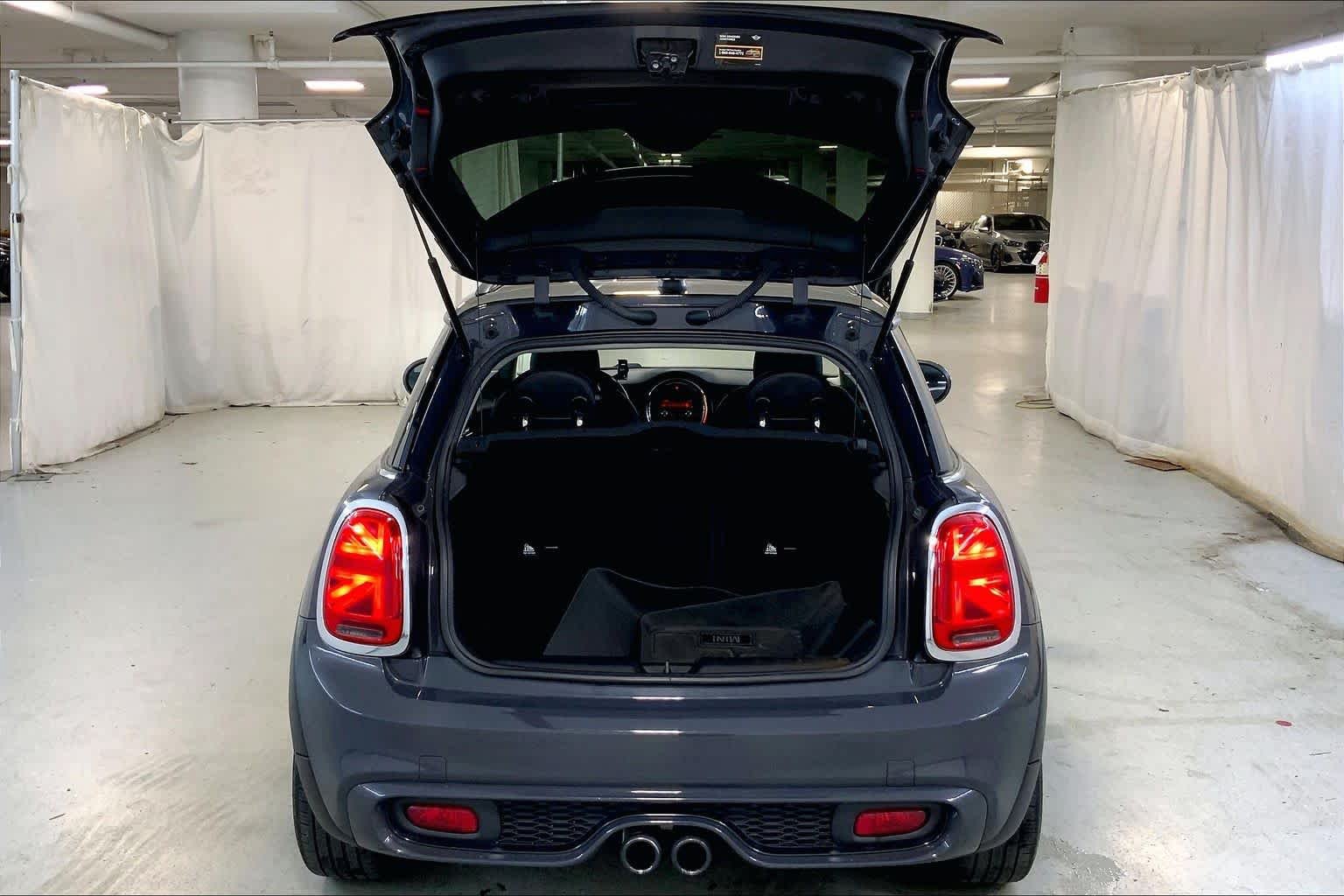 Used 2016 Thunder Grey Metallic MINI S image 33