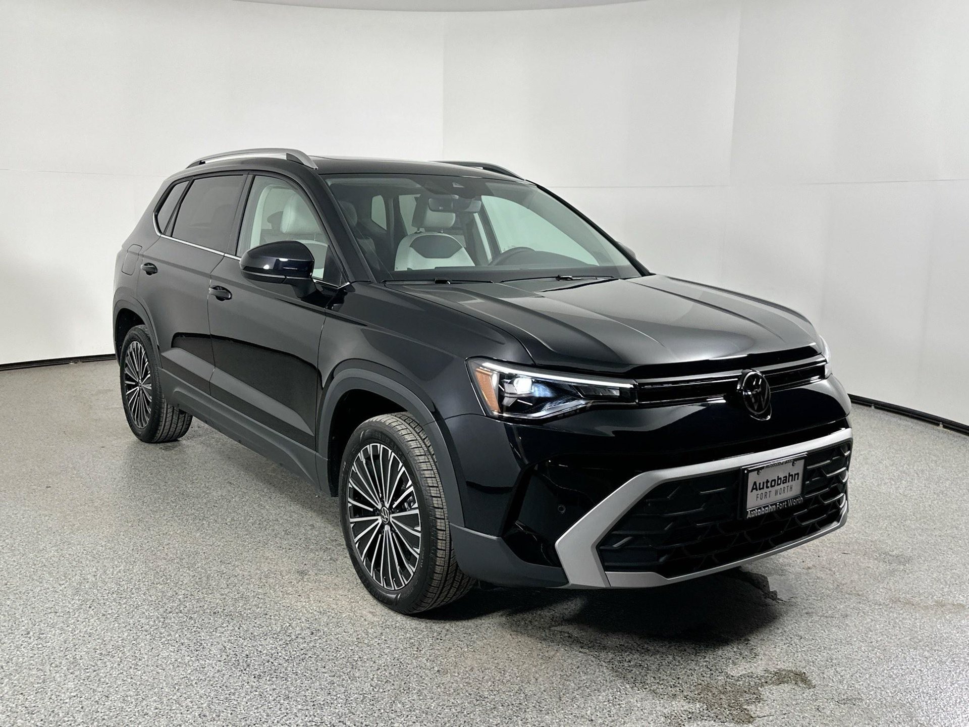 2025 Volkswagen Taos