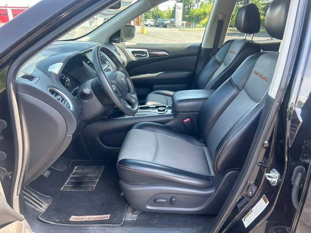 Used 2020 Black Nissan SV image 9