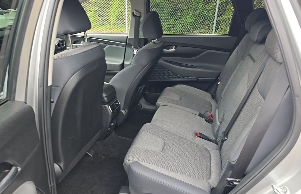 Used 2023 Silver Hyundai SEL image 7