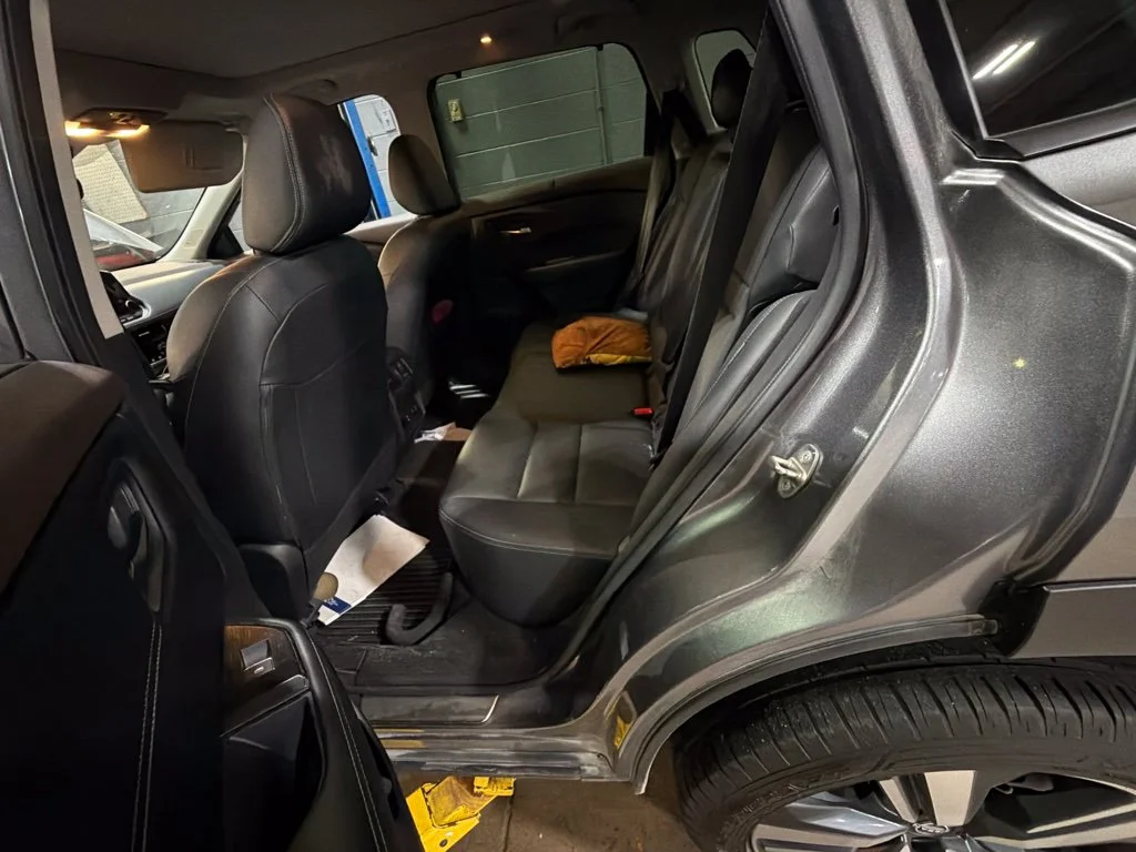 Used 2023 Gray Nissan SL image 3