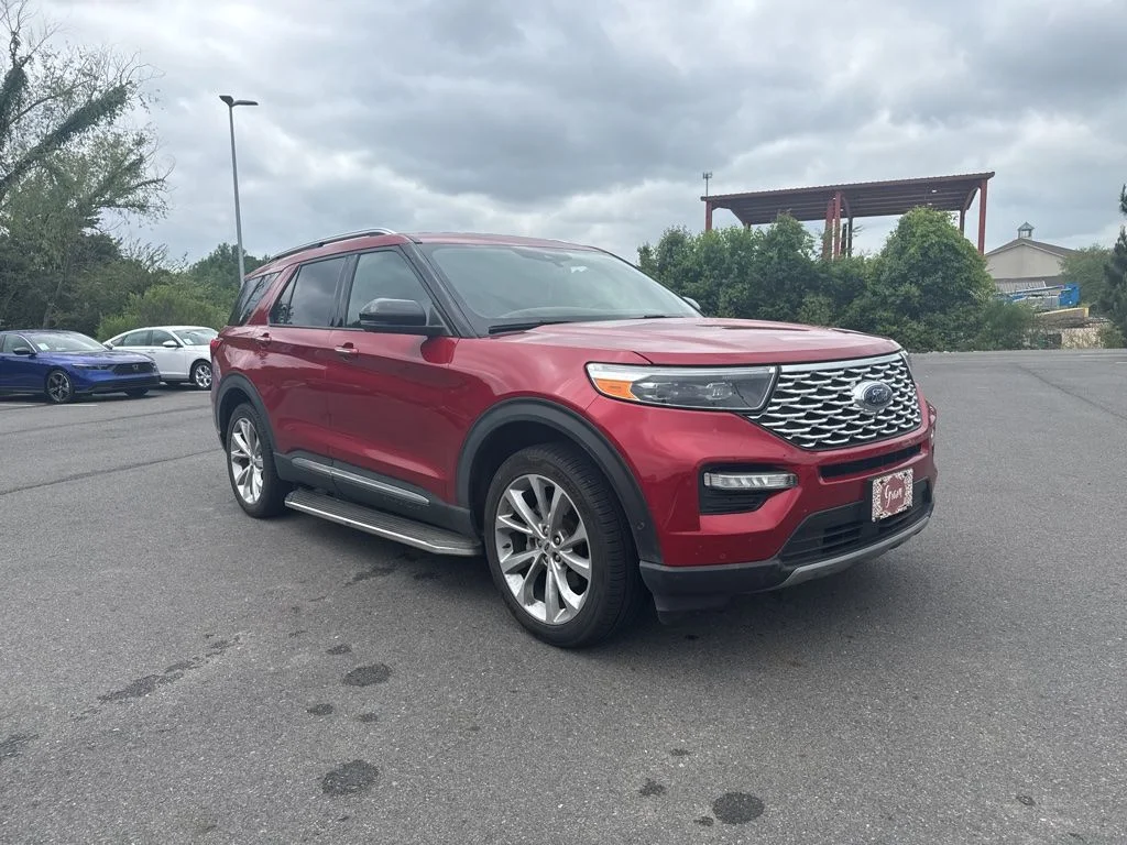 2021 Ford Explorer Platinum 4WD's photo