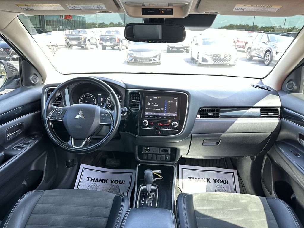 Used 2020 Gray Mitsubishi  image 10